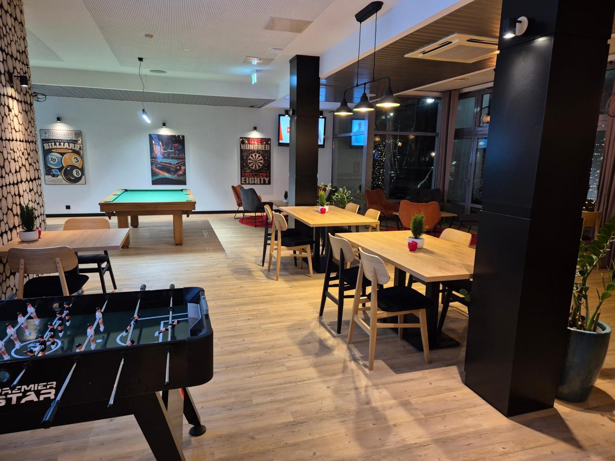Hotel Polonez — Photos 1